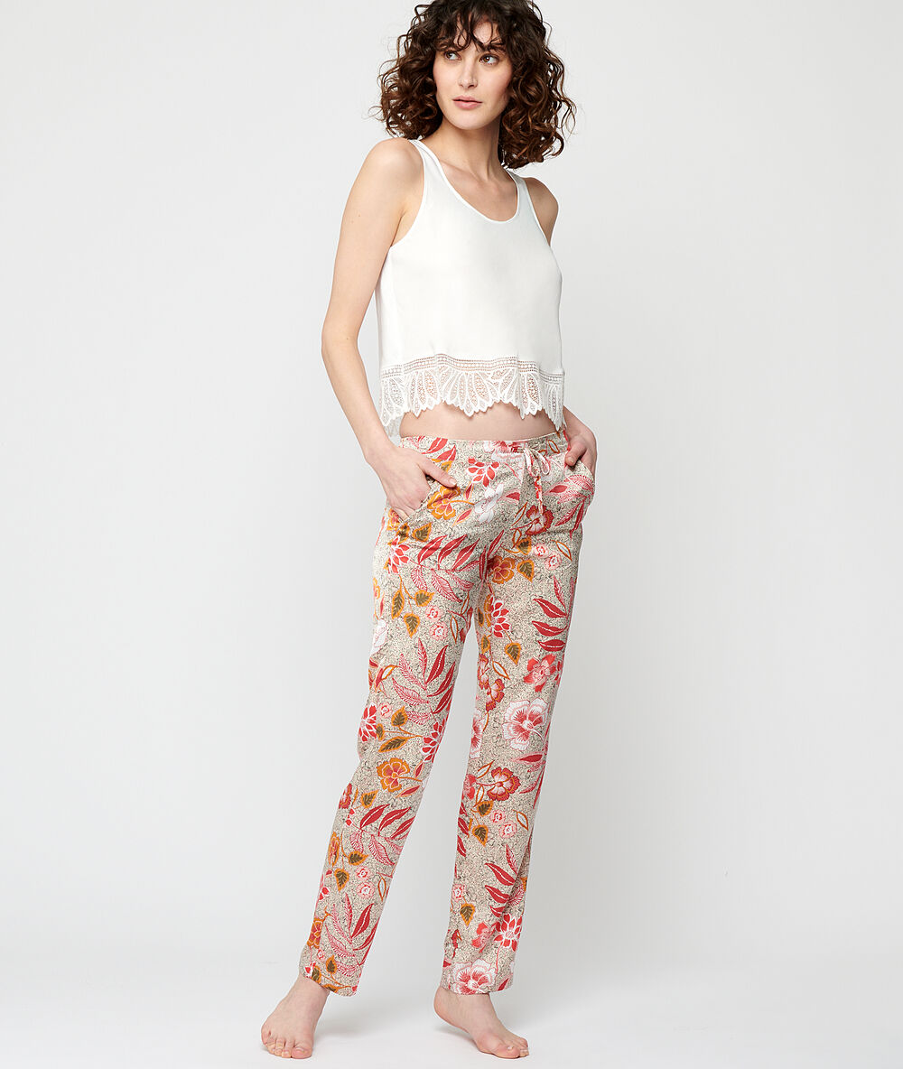 Pantalon satiné imprimé rouge.