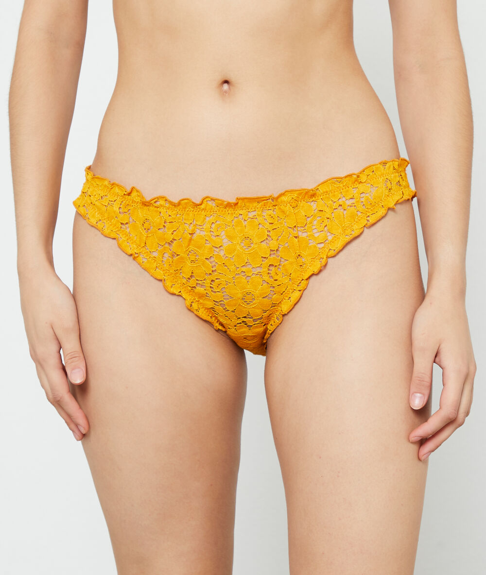 Slip en dentelle florale ocre.