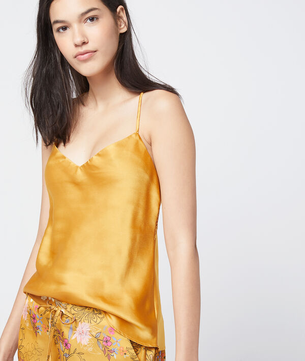 Top satin dos croisé jaune.