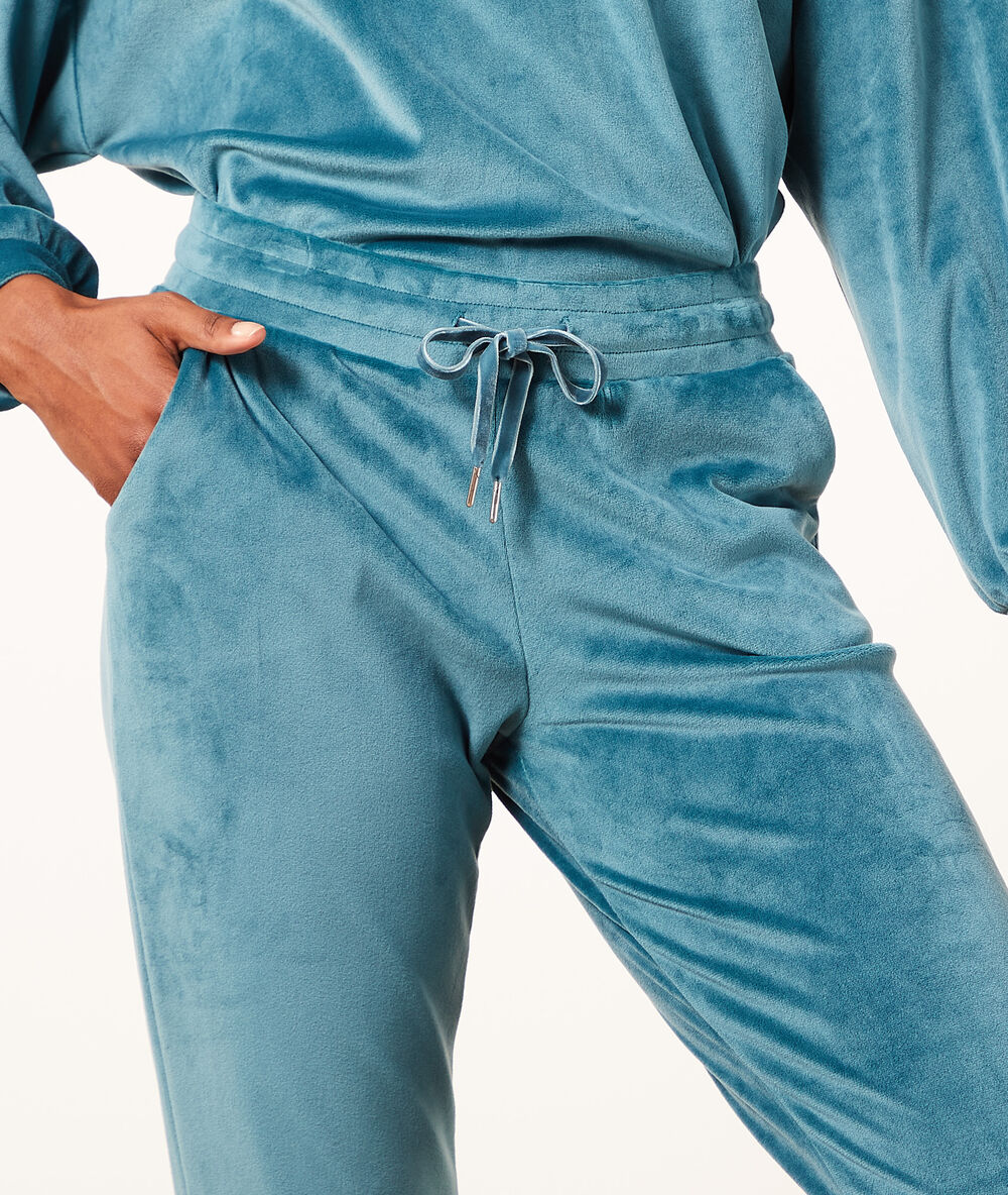 Pantalon jogger en velours bleu canard.