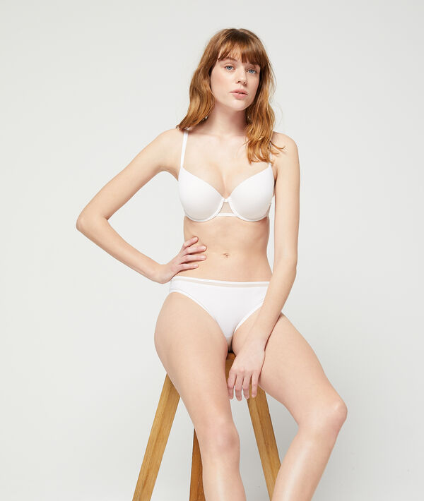 Soutien-gorge n°5 - coques fines en microfibre et tulle ecru.