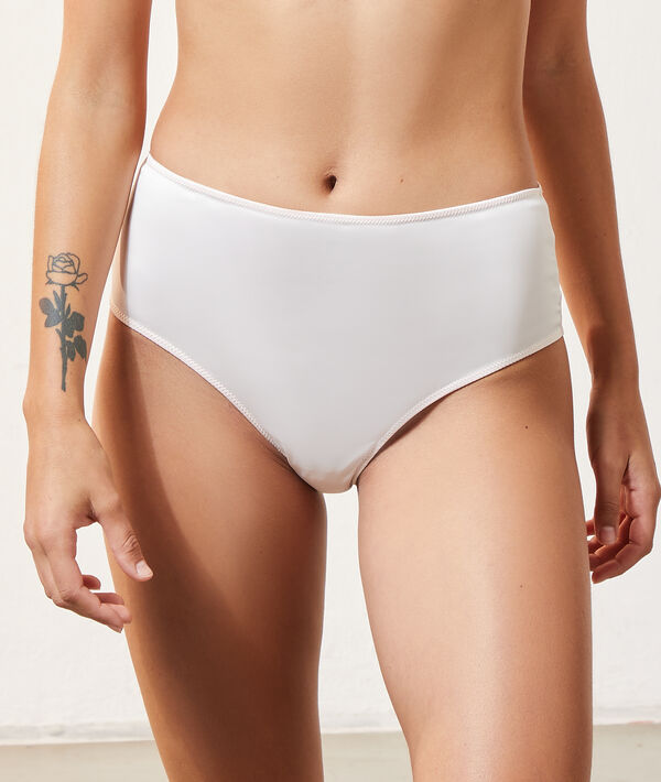 Culotte taille haute effet satiné Culotte taille haute effet satiné;${refinementColor}
