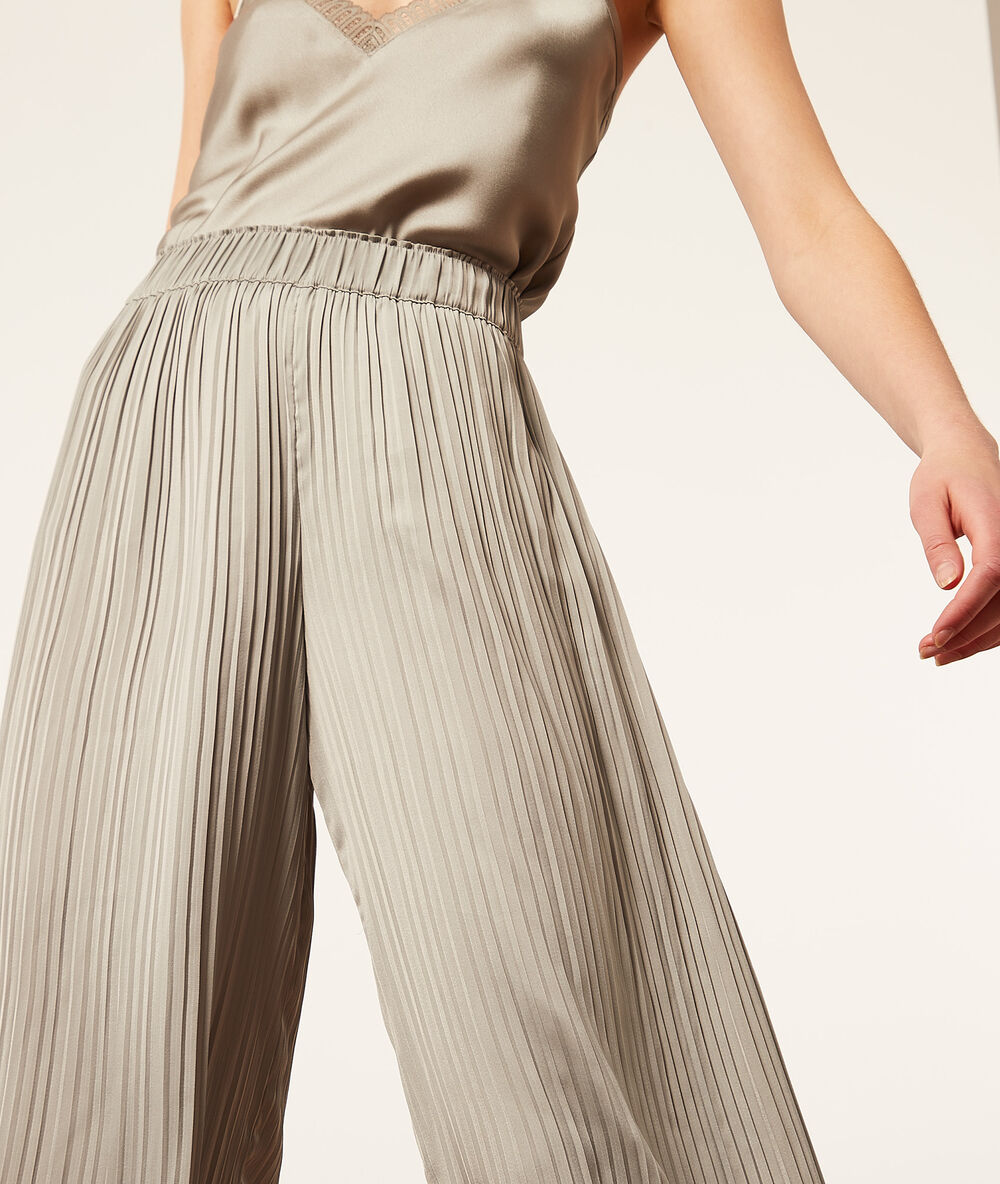 Pantalon de pyjama évasé argile.