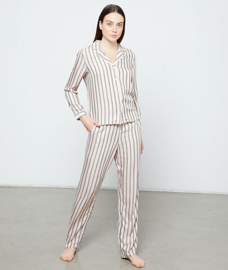 Pantalon rayé rose.