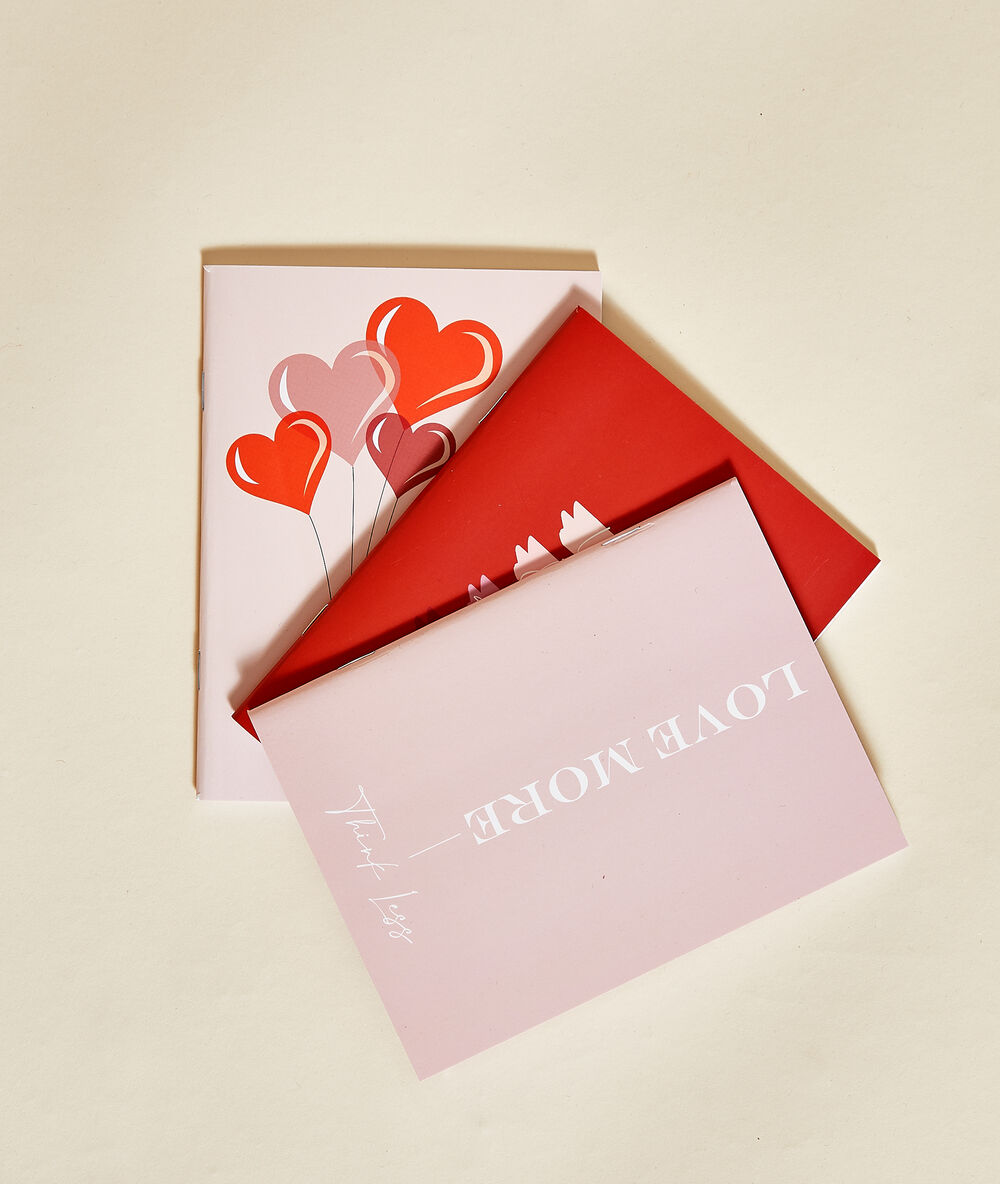 Carnet de note "love is in the air" rose.