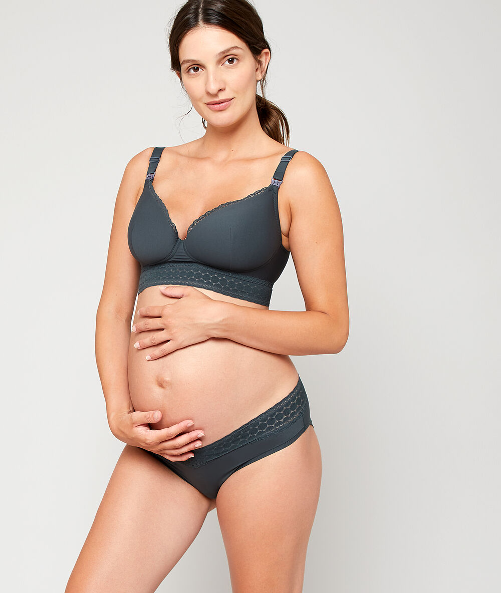 Culotte en microfibre extensible kaki.