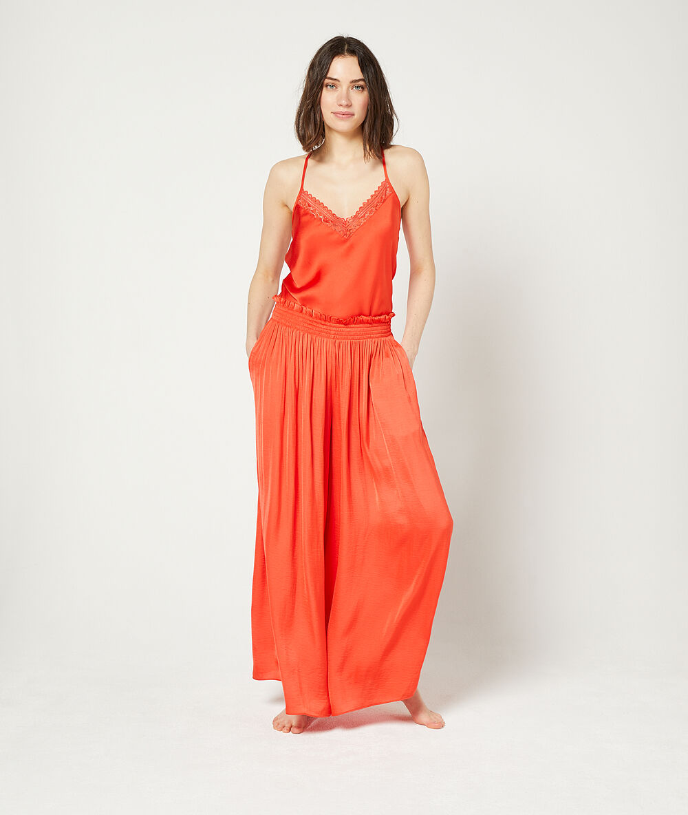 Pantalon ample ceinture smockée vermillon.