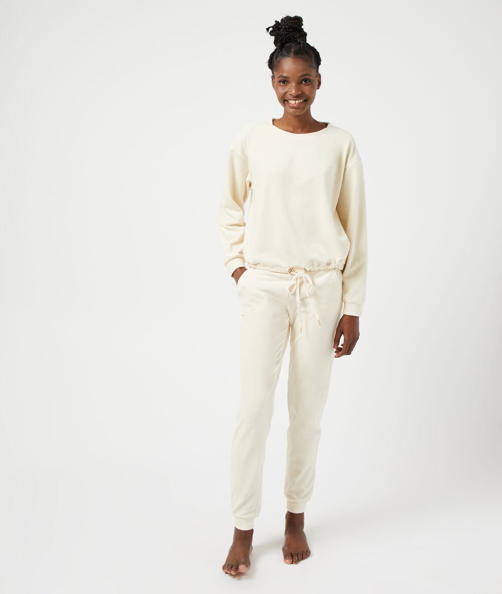 Pantalon côtelé ecru.