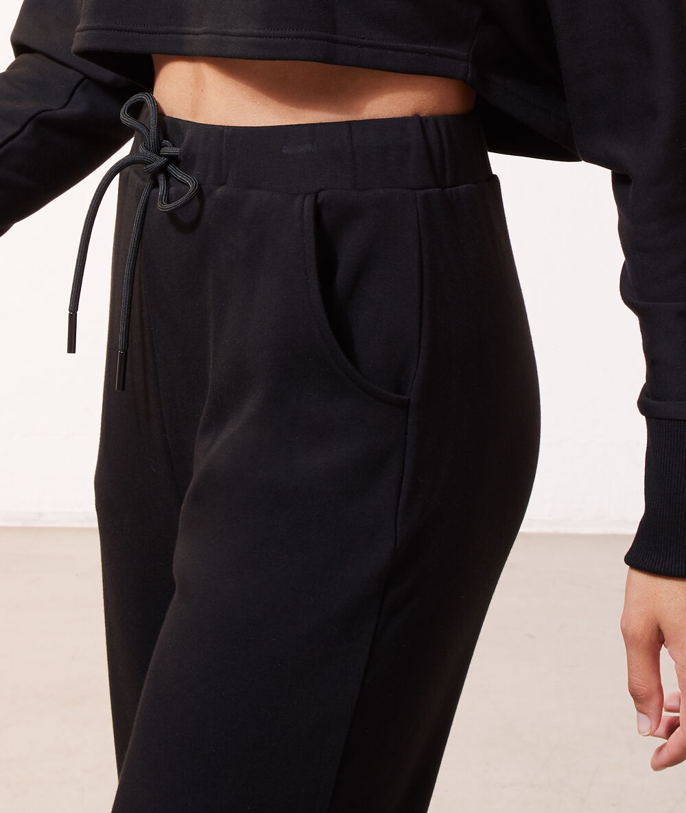 Pantalon sportswear noir.