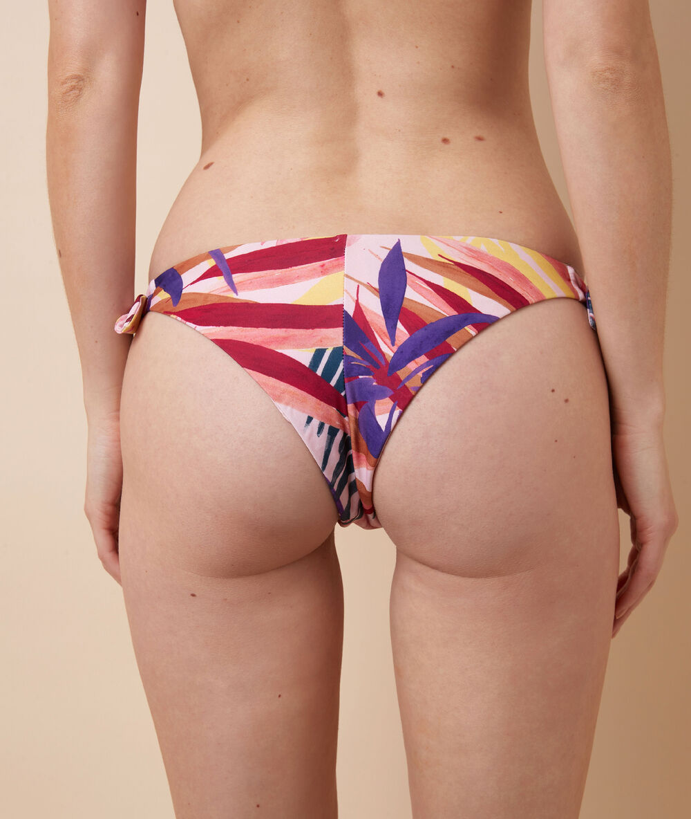 Bas de bikini brésilien multicolore.