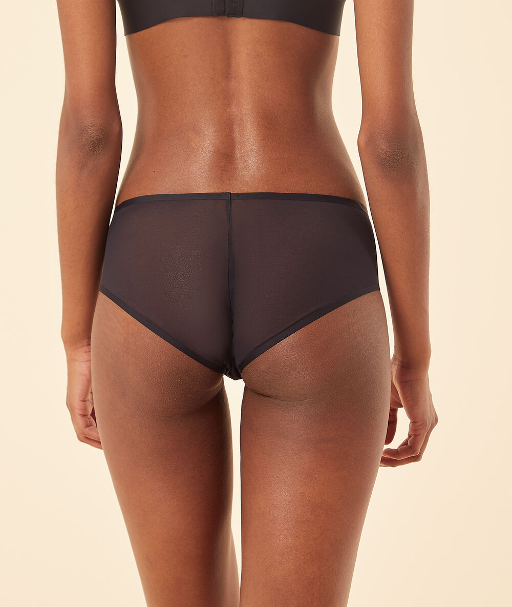 Shorty en microfibre et mesh invisible noir.