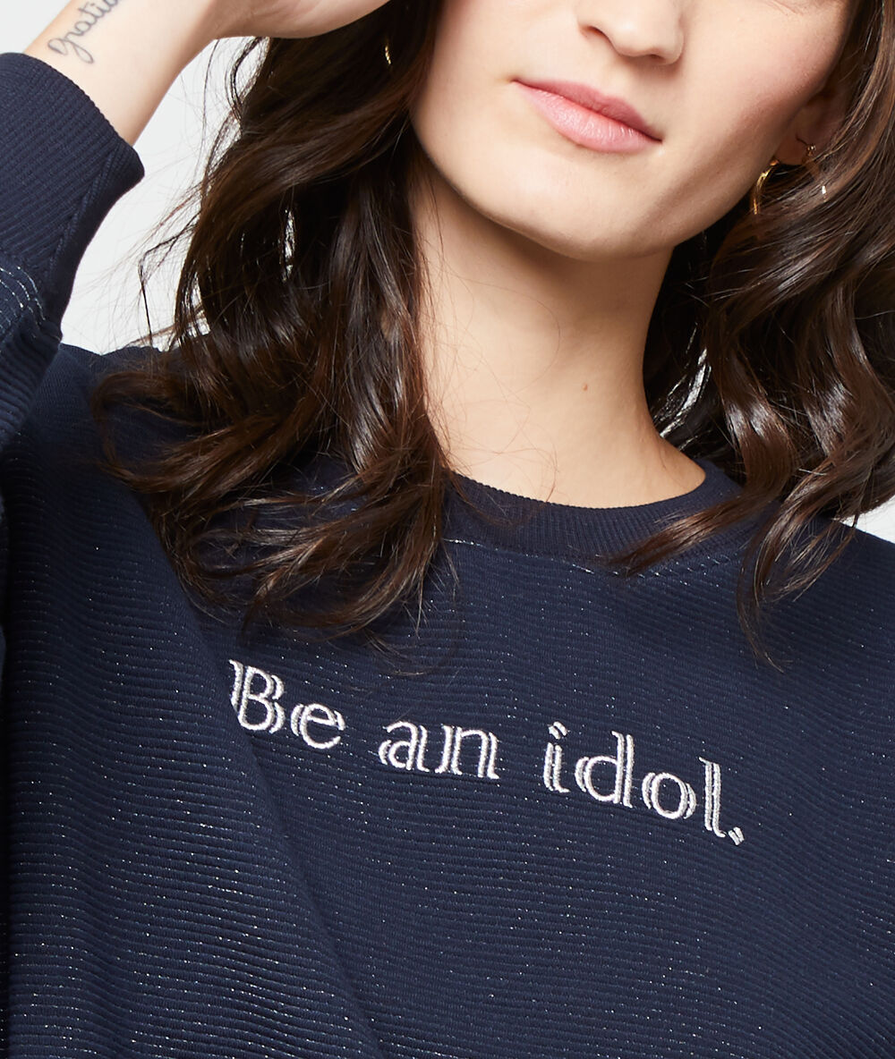 Sweat "be an idol" marine.