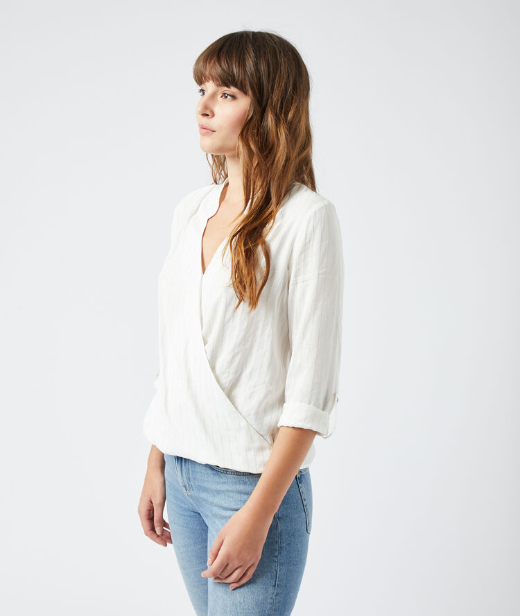 Blouse cache-cœur ecru.
