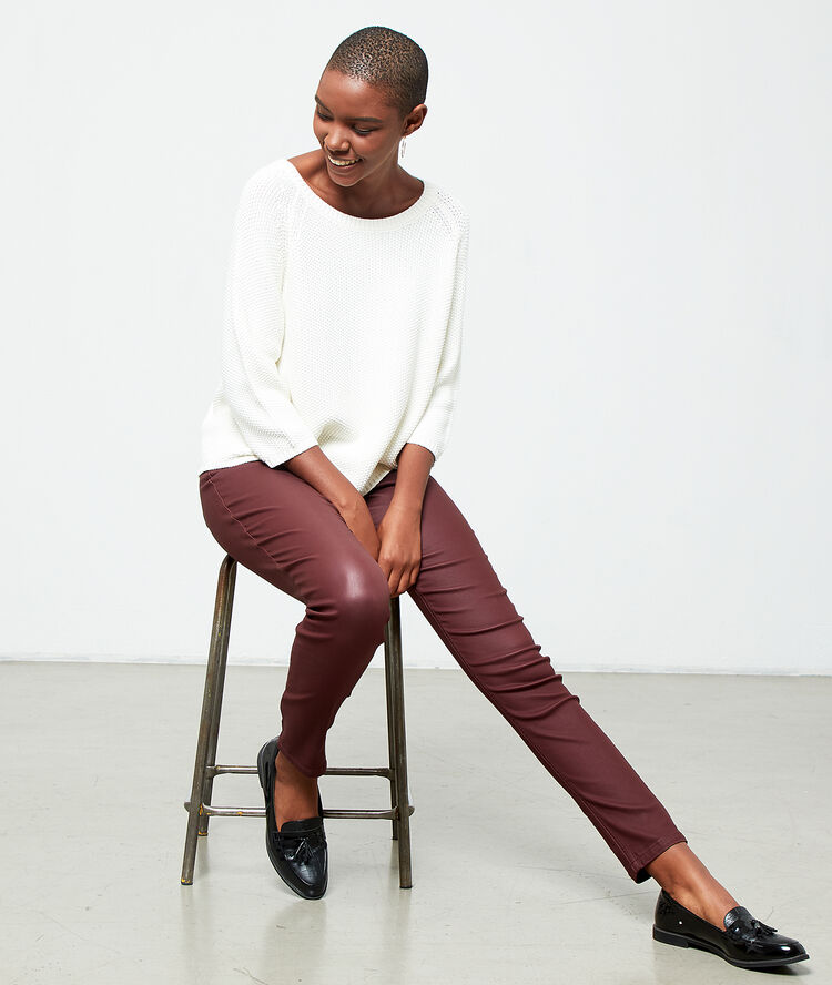 Pull en grosse maille creme.