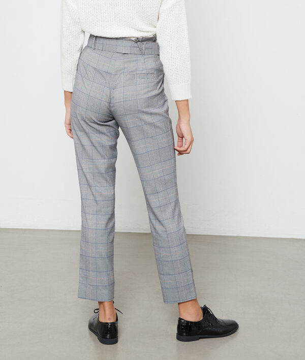 Pantalon carotte avec ceinture Pantalon carotte avec ceinture