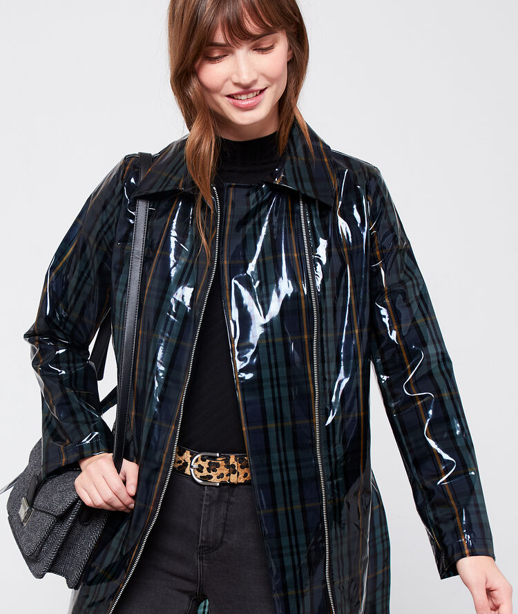 Trench imprimé tartan effet vinyle marine.