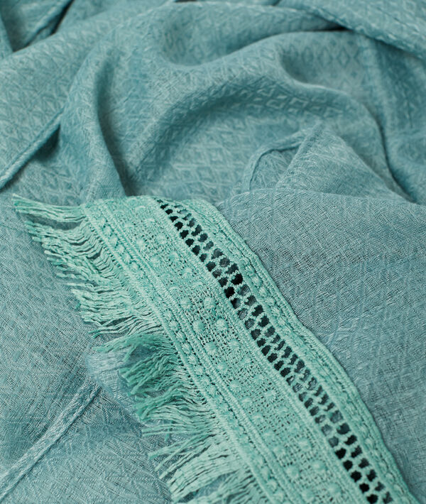 Foulard à motifs et broderies Foulard à motifs et broderies