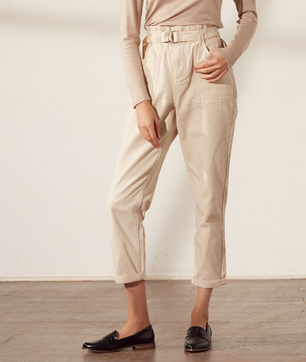 Pantalon ceinturé coupe carotte Pantalon ceinturé coupe carotte