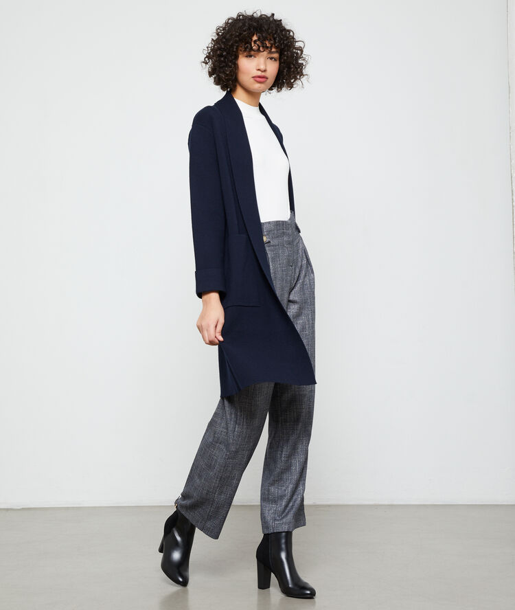 Gilet long à poches marine.