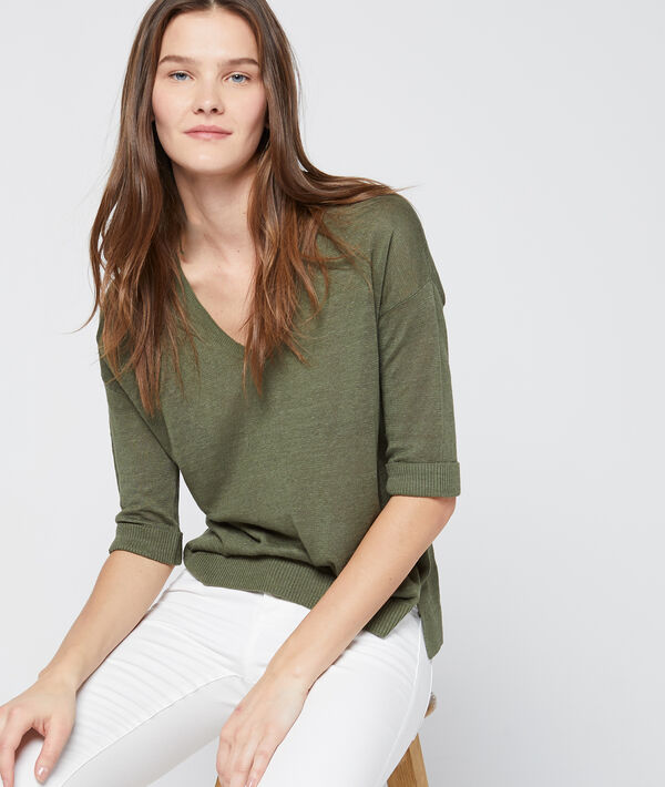 Pull maille fine en lin kaki.