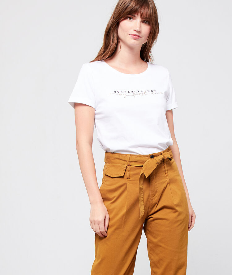 T-shirt "mother nature is my first love" blanc.