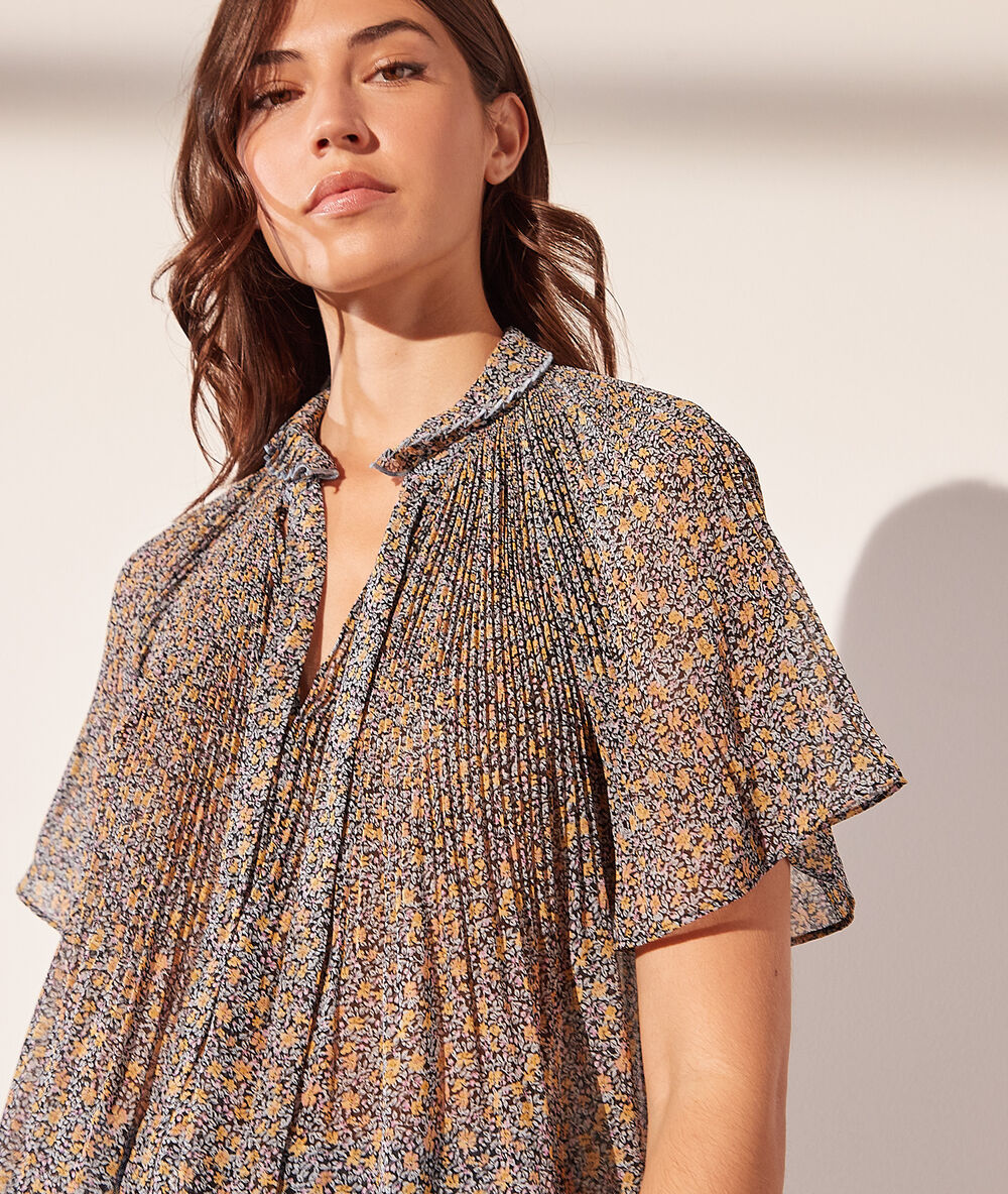 Blouse col lavallière imprimée multicolore.