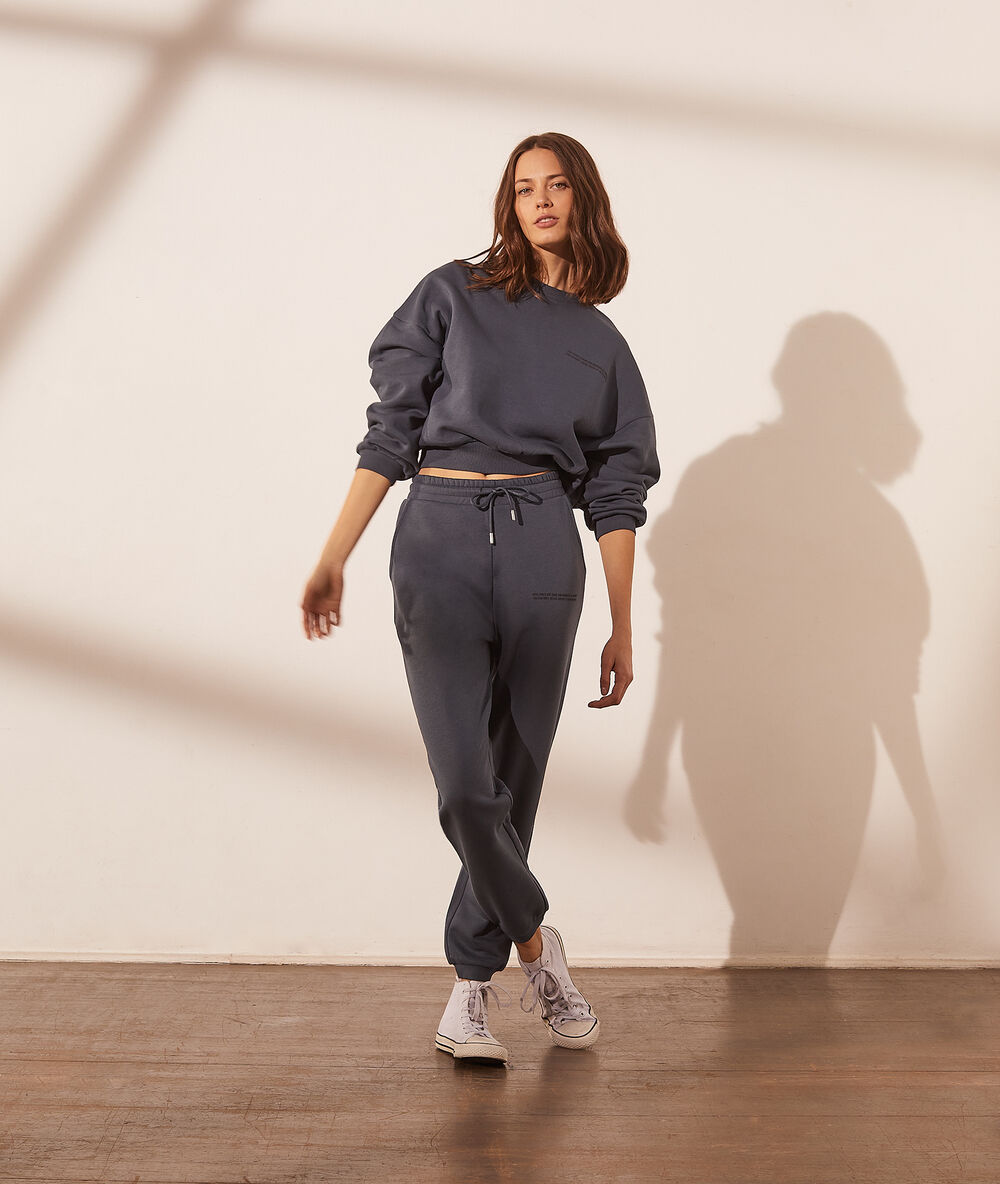 Pantalon jogger blue grey.