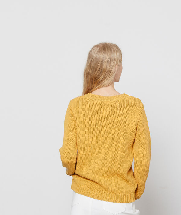 Pull en maille torsadée 100% coton curry.