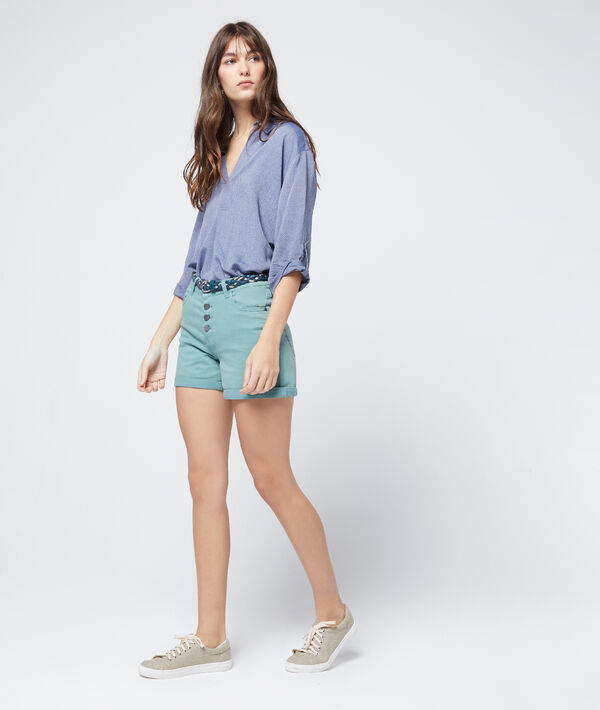 Blouse texturée à col v medium denim.
