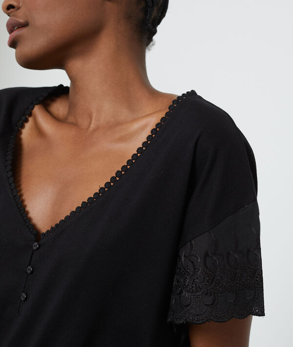 T-shirt en coton à manches dentelle noir.