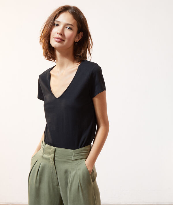 T-shirt col v T-shirt col v