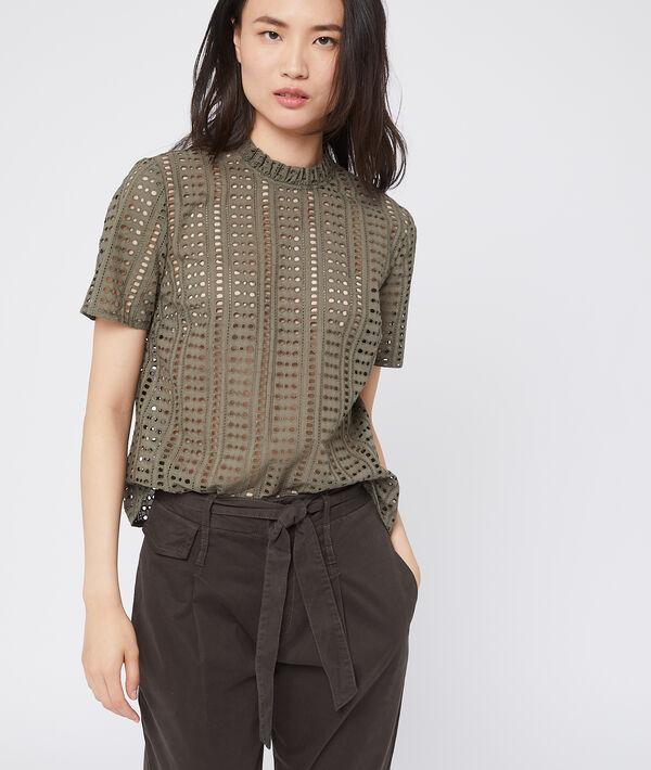Blouse ajourée en guipure kaki.