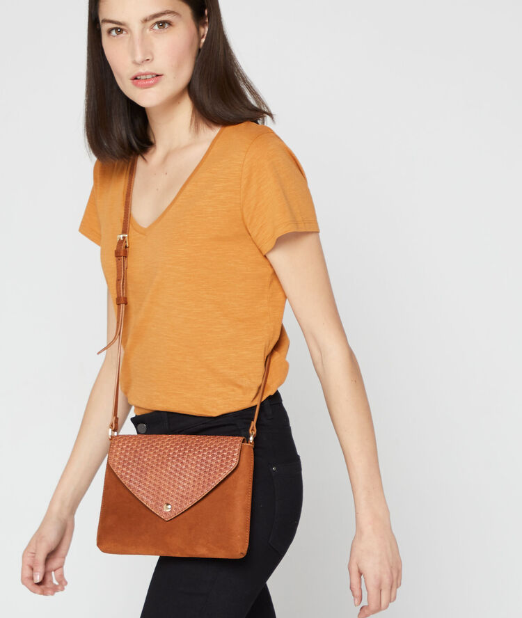 Sac pochette effet tressé savane.