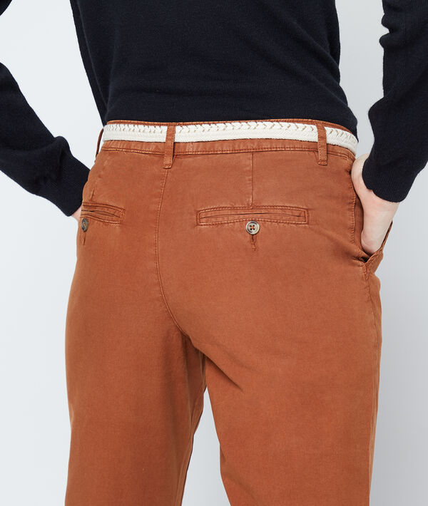 Pantalon court ceinturé en coton bio savane.
