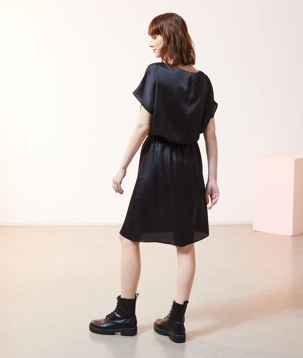 Robe midi 2 en 1 - brassière intégrée Robe midi 2 en 1 - brassière intégrée