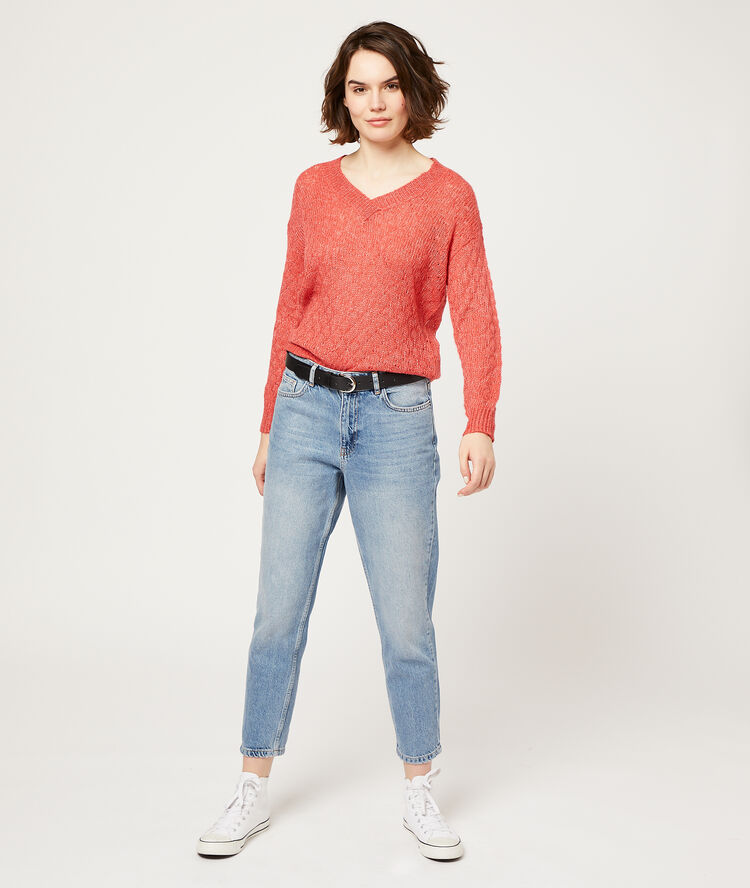 Pull en maille pointelle framboise.
