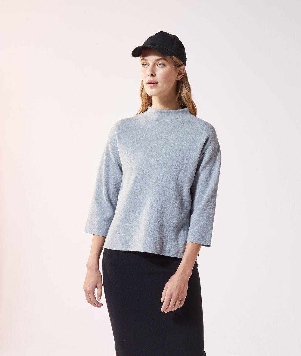 Pull col montant gris chine.