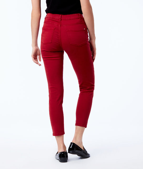 Pantalon slim court en coton sienne.