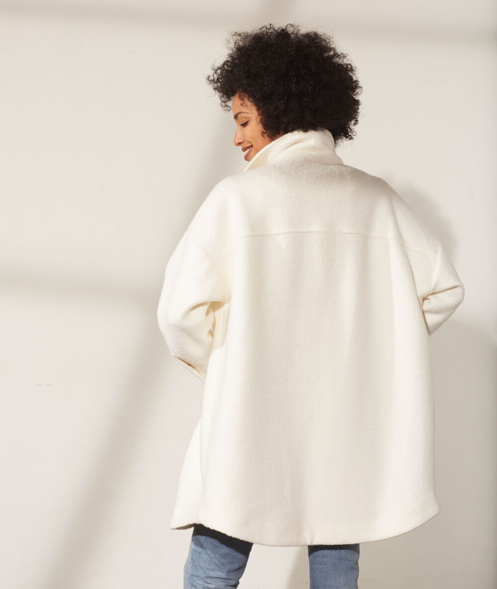 Manteau surchemise mi-long ecru.