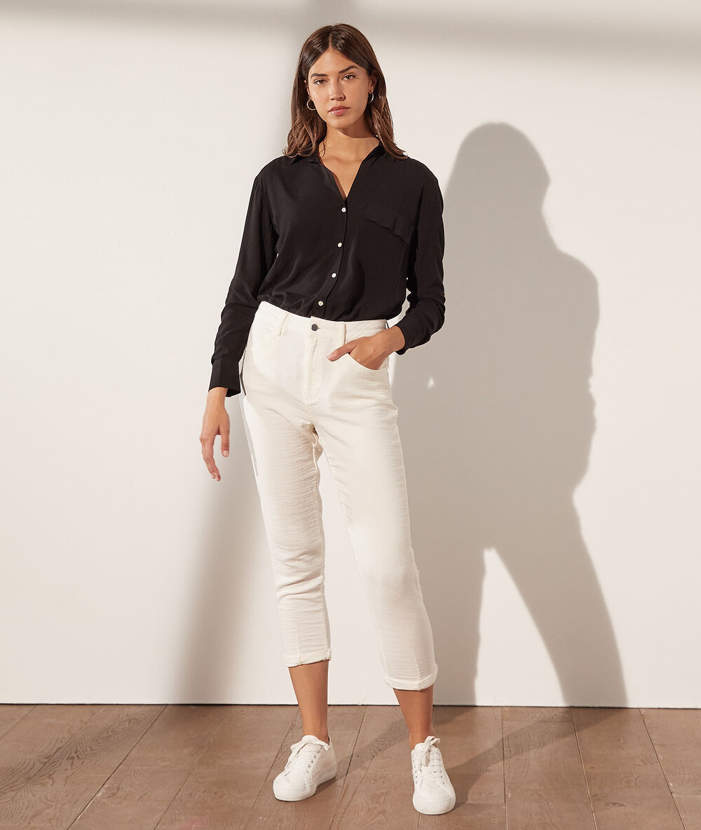 Chemise avec poche noir.