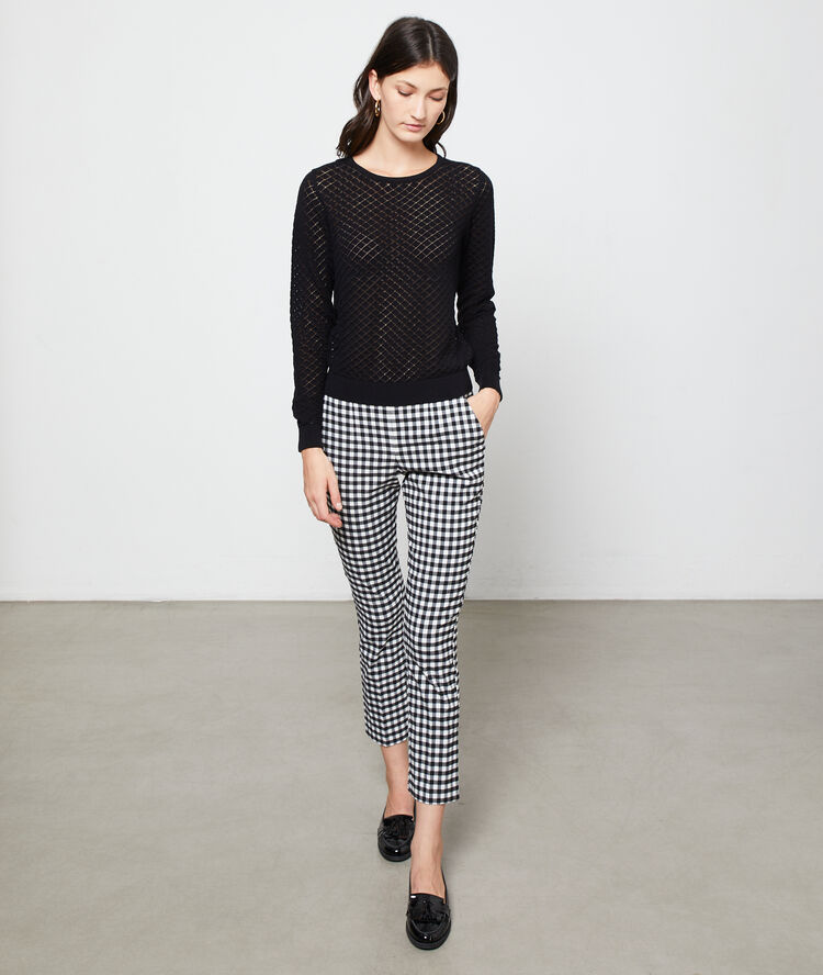 Pull en maille ajourée black.
