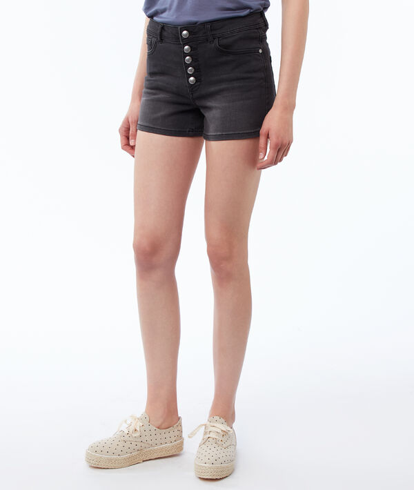 Short boutonné noir.