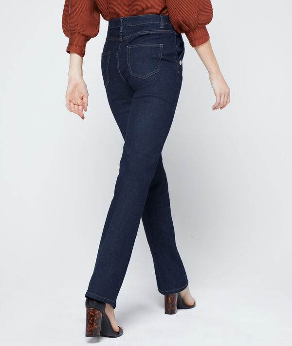 Jean flare détails boutons Jean flare détails boutons