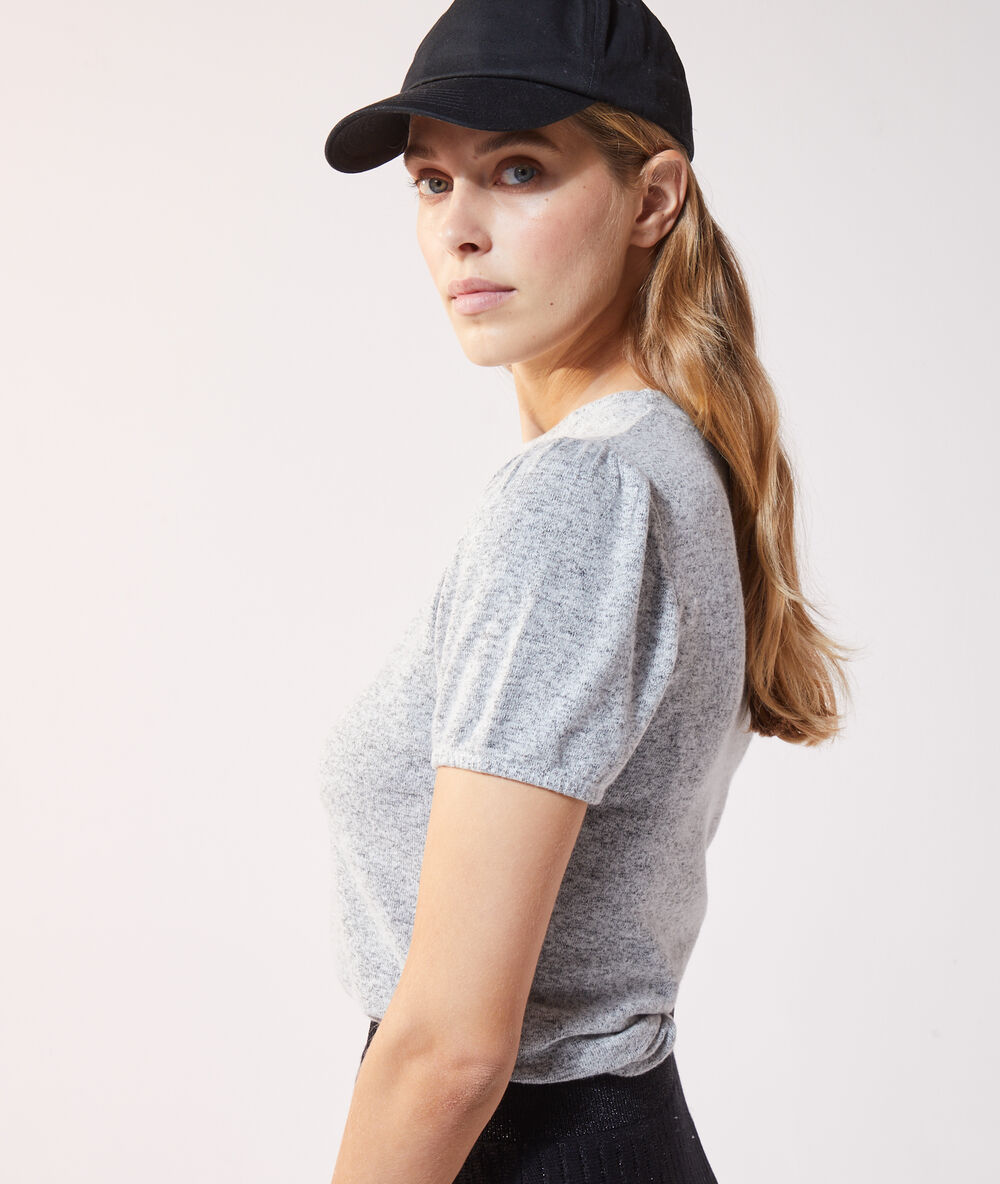 T-shirt en maille fine gris chine clair.