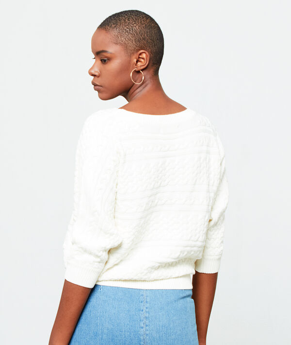Pull en maille torsadée Pull en maille torsadée
