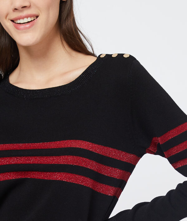 Pull rayé à fils métallisé noir.