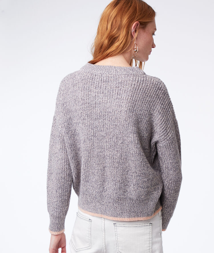 Pull en grosse maille gris chine clair.