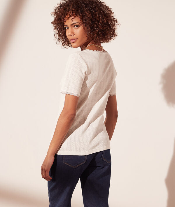 T-shirt pointelle en coton bio détails en dentelle T-shirt pointelle en coton bio détails en dentelle