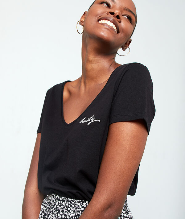 T-shirt brodé "Beauty" T-shirt brodé "Beauty"