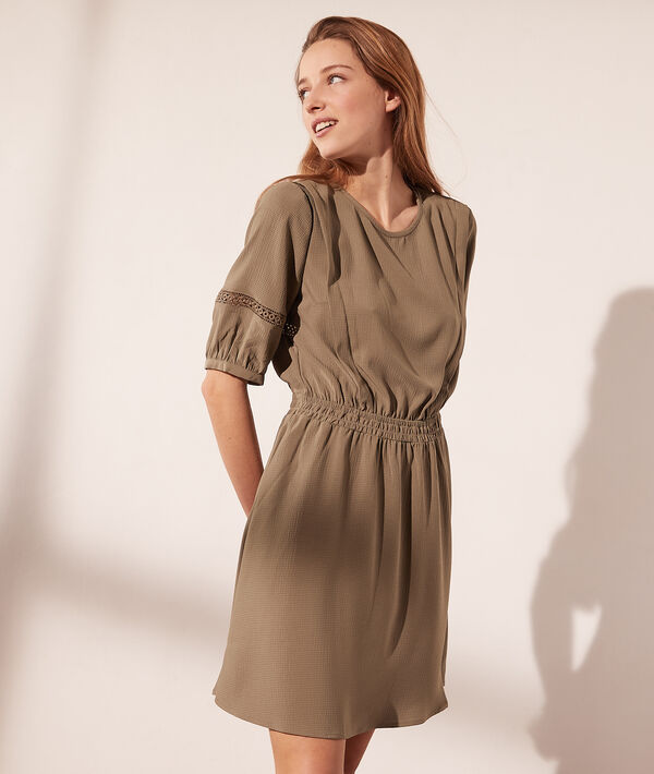 Robe smockée dos ouvert Robe smockée dos ouvert